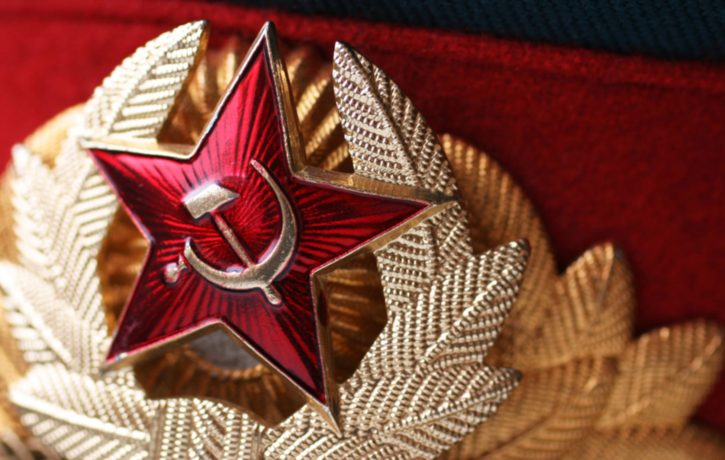 С Днём защитника Отечества!